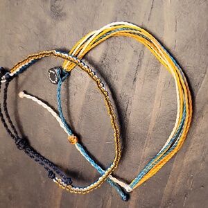 2 Pura Vida Bracelets Bundle